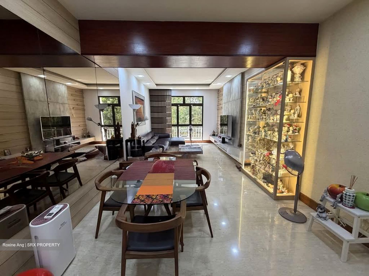 Seletaris (D27), Condominium #538995921